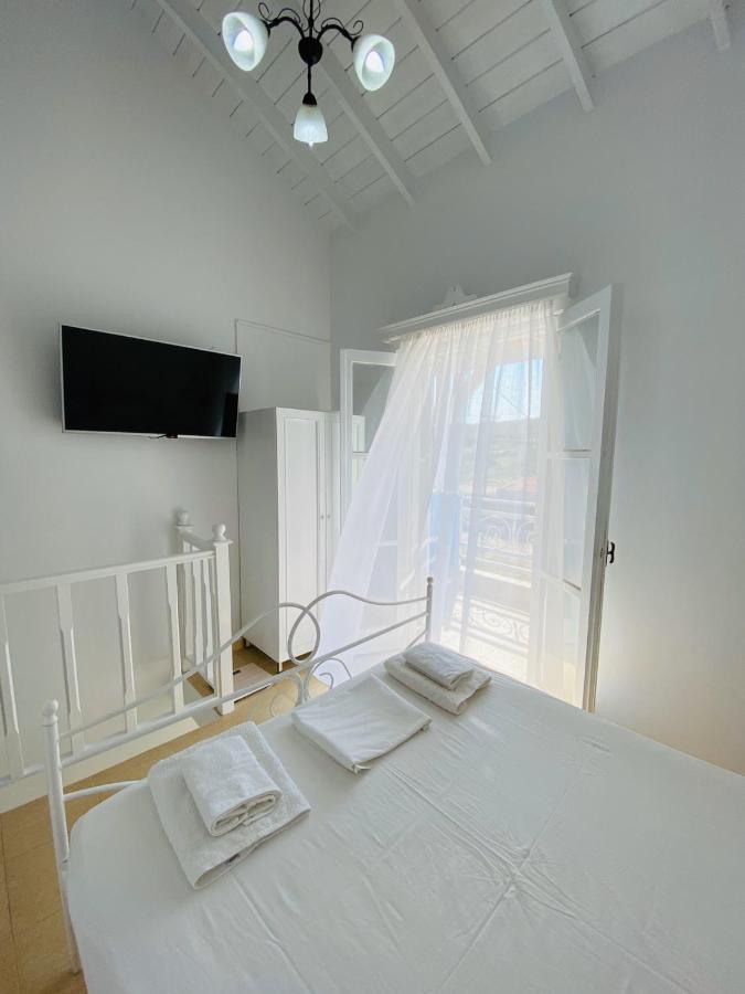 Pontamos Villas Chalki Town Buitenkant foto